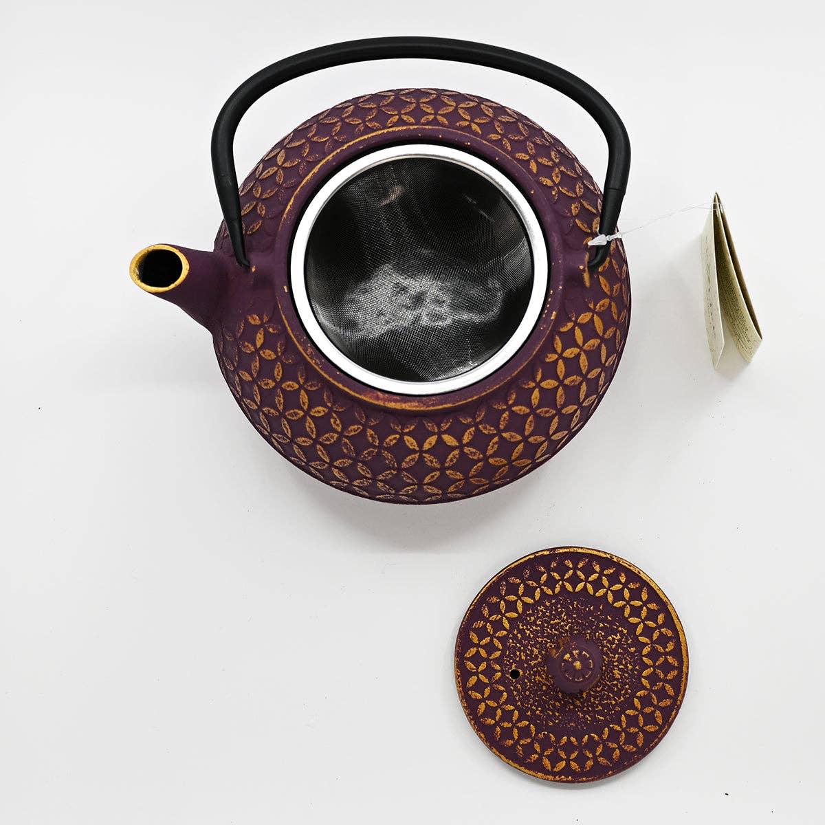 Purple Shippo Cast Iron Teapot 32oz - for Brewing and Serving