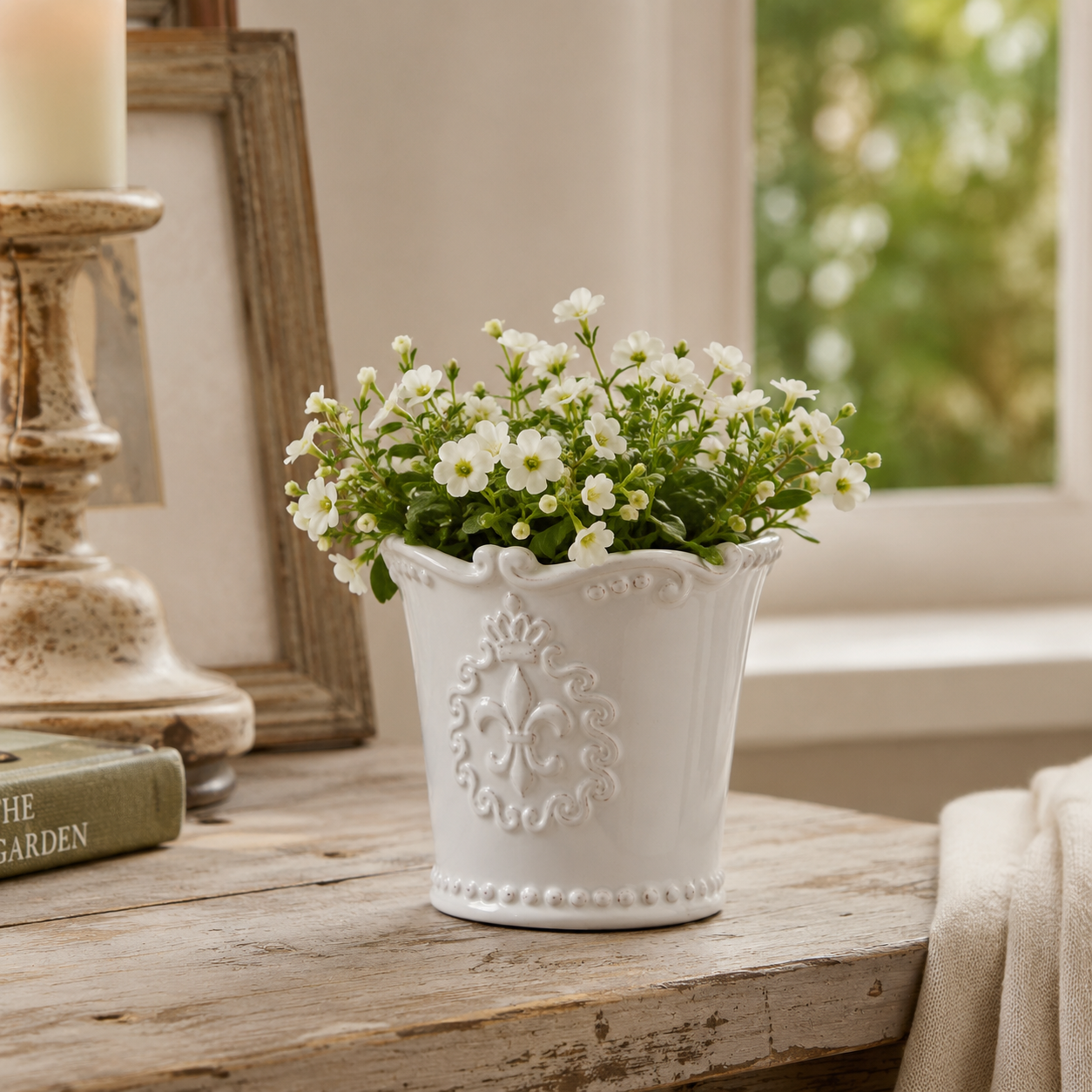 White Ceramic Planter With Fleur De Lis Design (11cm)